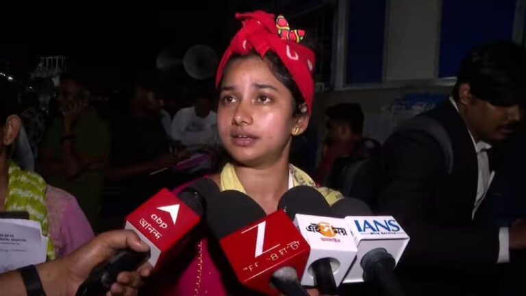 ভোট প্রচারে নির্দল প্রার্থী রাজন্যা হালদারের উপর হামলার অভিযোগ, আঙুল ভাঙার দাবি সোনারপুরে উত্তেজনা